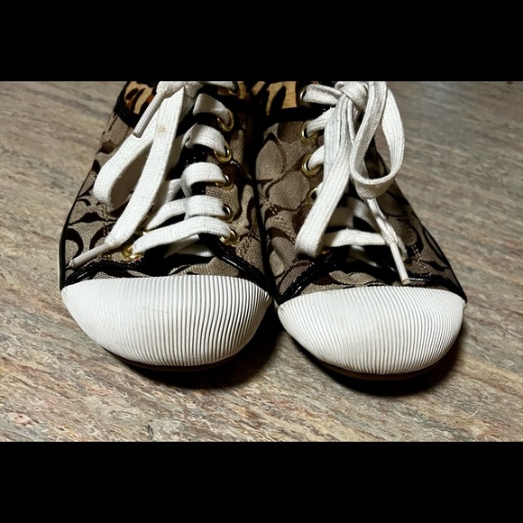 Coach Zorra sneakers with cheetah print on the back - Picture 10 of 16